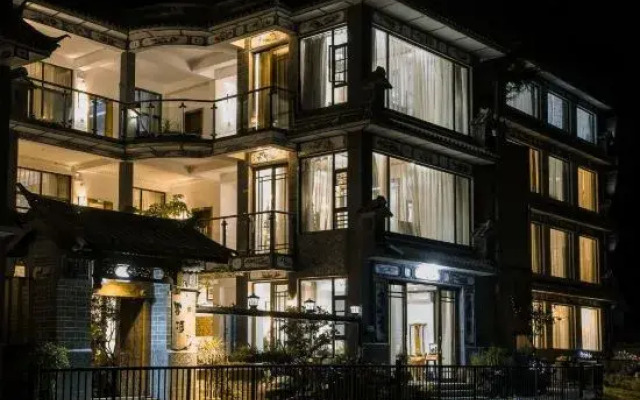 Longkan Yunding Courtyard Hotel