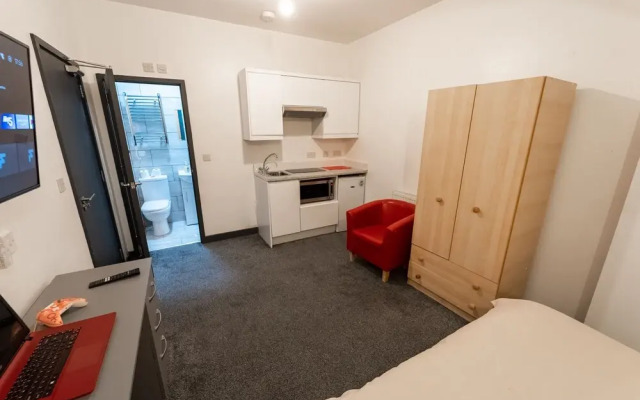 966 Pershore Road Studios In Guest House