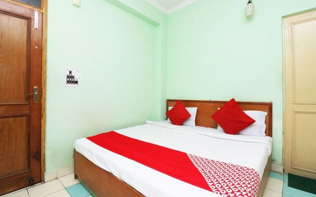 Oyo 44250 New Hotel Shivlok