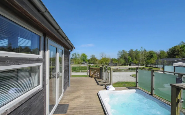 5 Meadow Retreat