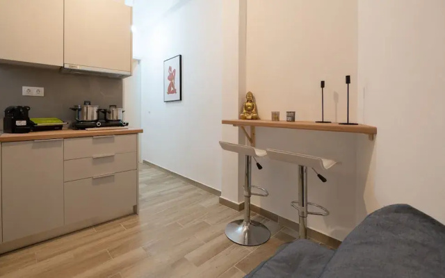 LIV - Cozy Apartment in Pagrati