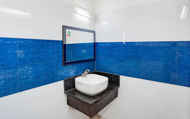 OYO Rooms Railway Station Raja Road 1