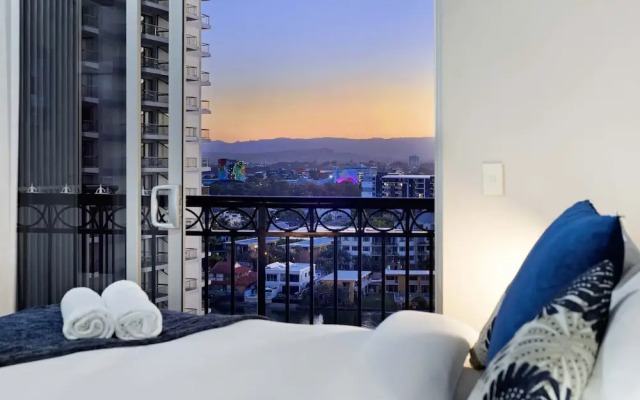 Chevron Renaissance - Wow Stay
