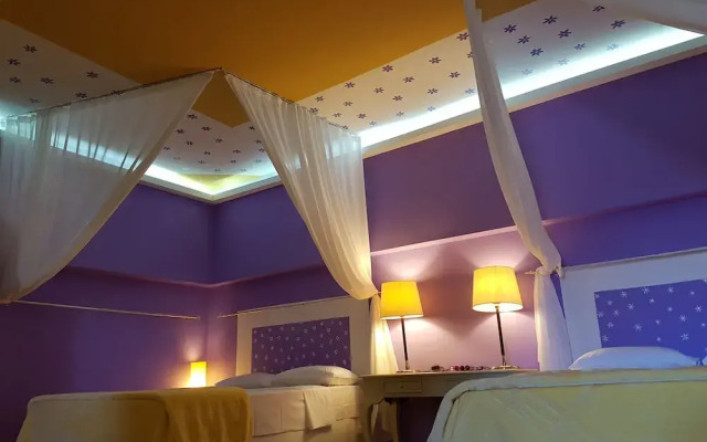The golden brown luxury guesthouse