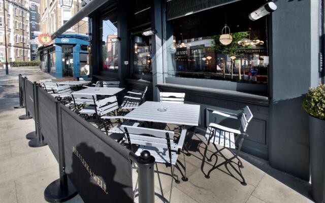 The Clerk & Well Pub & Rooms