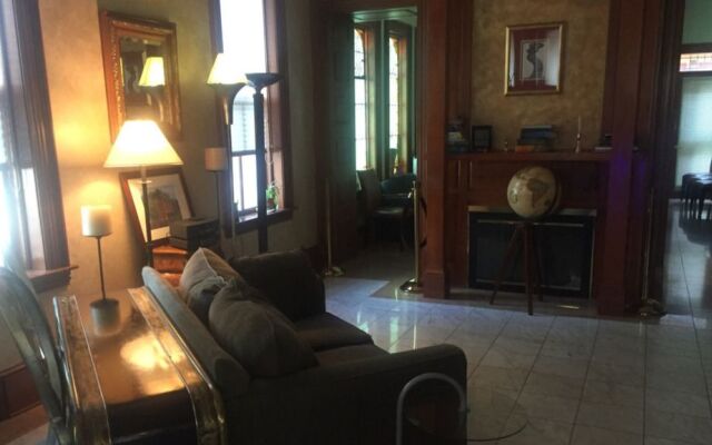 Mount Vernon Square Bed and Breakfast