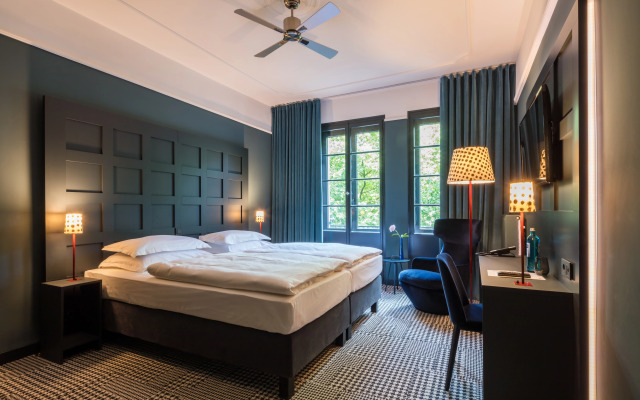 The Midtown Hotel by The New Yorker