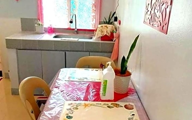 Affordable Cozy Transient Room Near NAIA Terminal 3