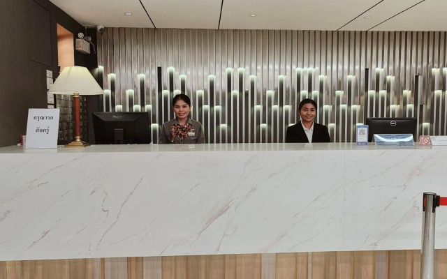 Bangkok Inter Place Hotel