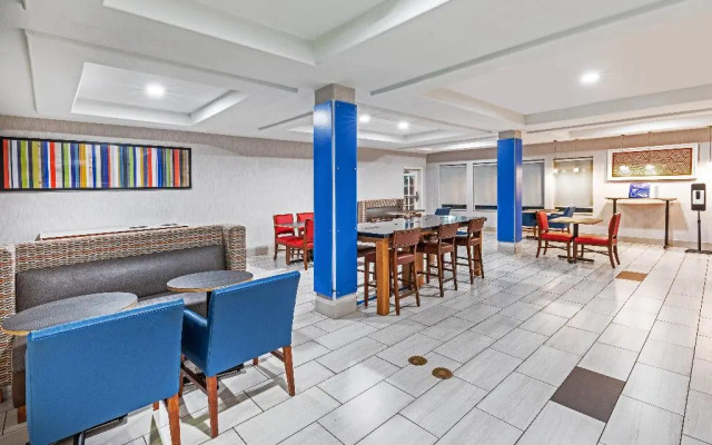 Holiday Inn Express Hotel & Suites Lafayette South by IHG