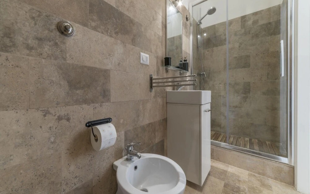 Colosseo & Colle Oppio Cozy Apartment