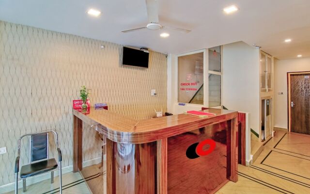 Collection O 41962 Hotel VS Continental