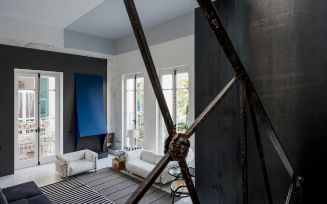 Naples Designer Loft by Elite Villas