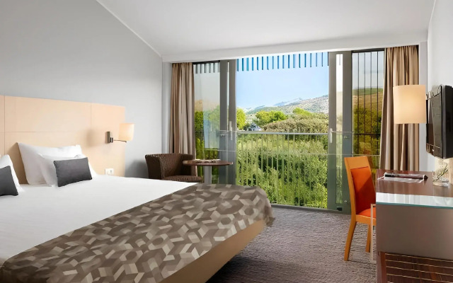 Valamar Lacroma Hotel