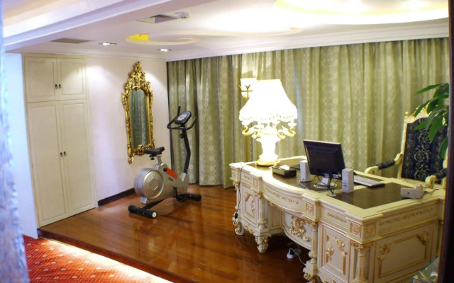 Jindu Crown Hotel