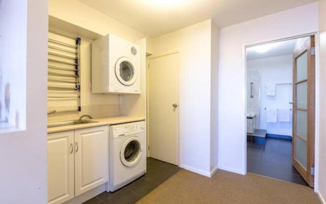 Beachfront Apartment Blackmans Bay