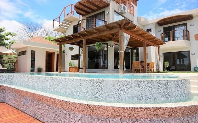 Villa Atardecer - 4 Br home