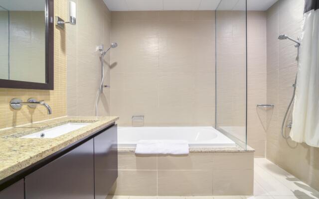 Tiara Ruby - 606- PJ