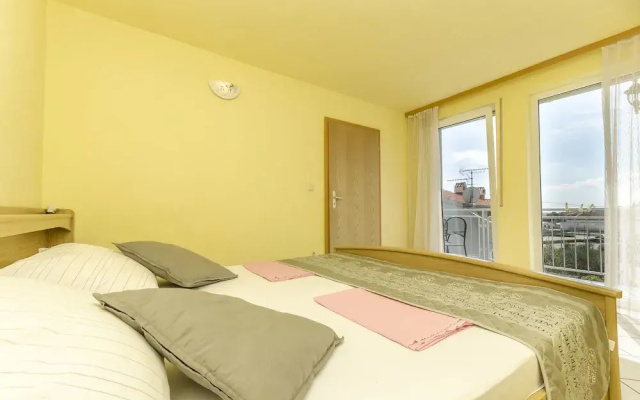 Apartment and Room Ilija