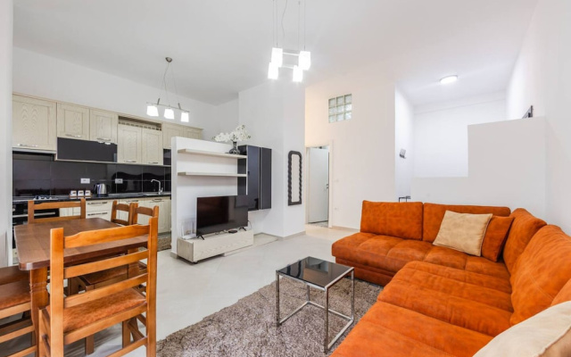 Beach Nest Escape 2BR Cozy Apartment