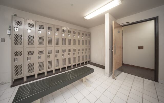 Snowblaze A14 2 Bedroom Condo by RedAwning