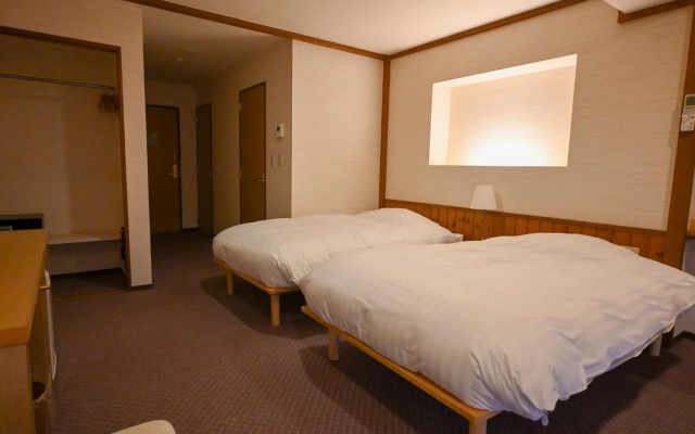 Hotel Goryukan – Guest Rooms – Hakuba