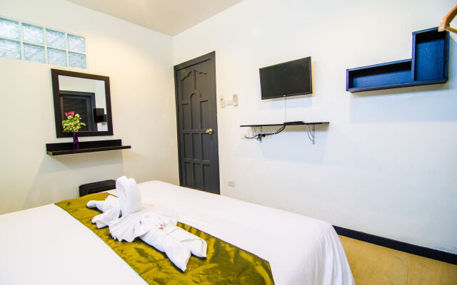 Colora Hotel Phuket