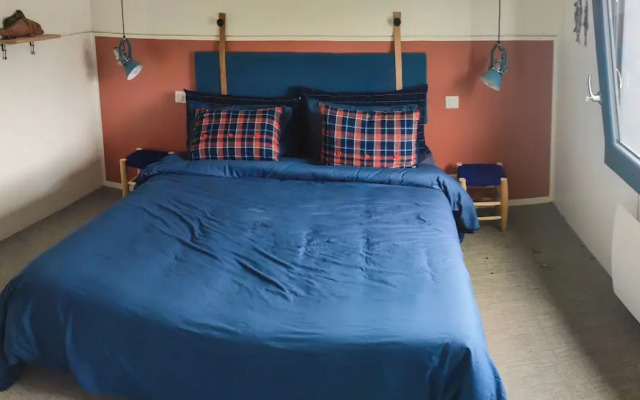 Péniche Carpe Diem La Rivière House