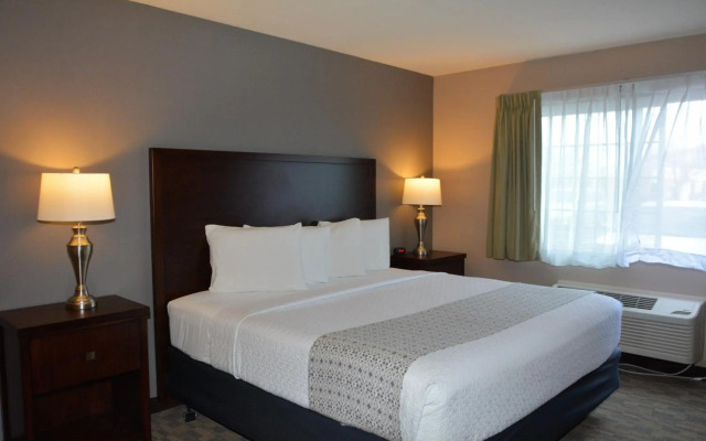 FairBridge Inn & Suites Dupont