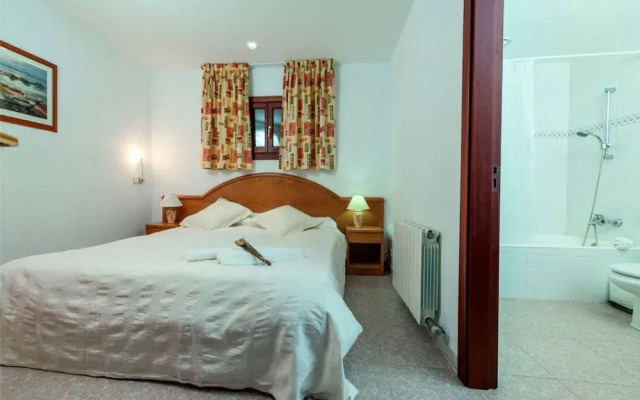 Apartamentos Xaloc HRC
