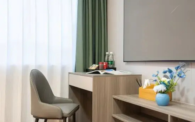 Late Guiju Cinema Apartment (Changzhou Hengshanqiao Branch)