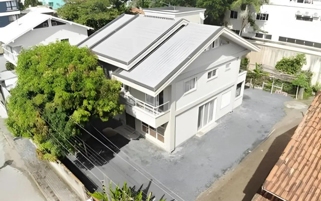 Studio novo 200m da praia de Bombinhas