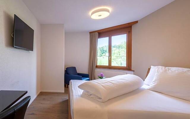 Noah Hotel