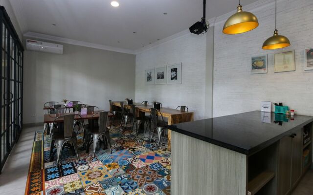 Airy Kertajaya Indah Timur Lima Belas 17 Surabaya