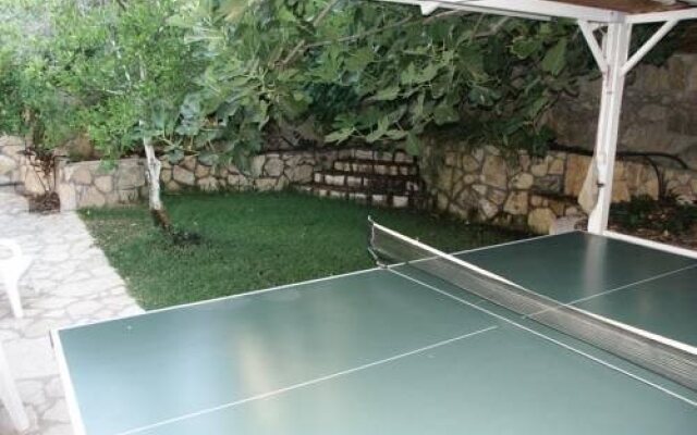 Ohn-Bar Guesthouse