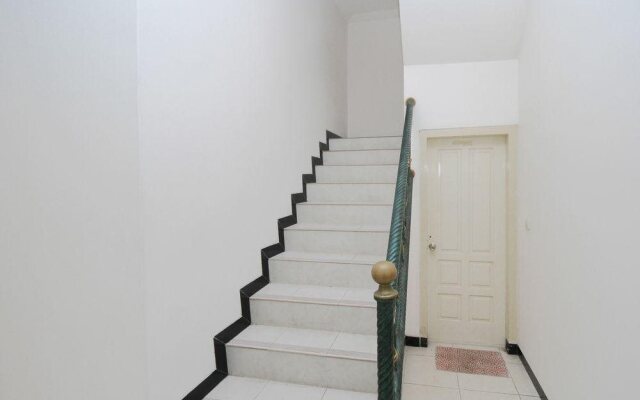 Airy Sleman Kaliurang KM 8.5 Damai Pusung Dua Yogyakarta