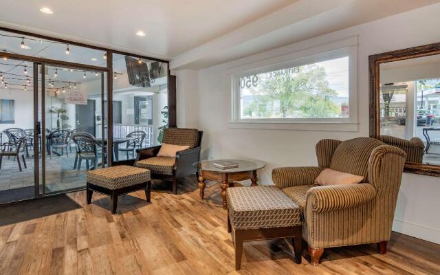 Hotel Penticton, an Ascend Hotel Collection Member