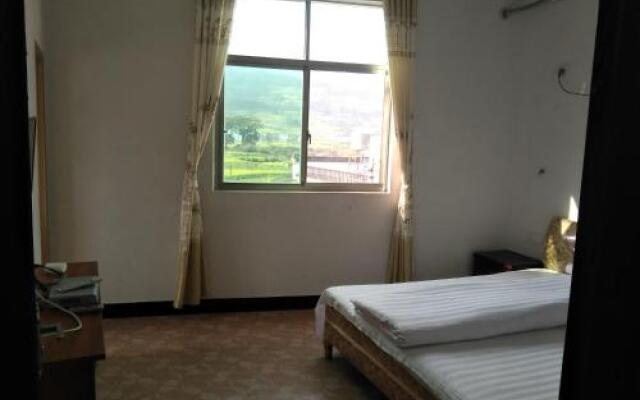 Wuyuan Jiangling Huatian Hostel