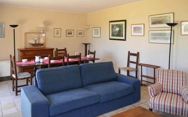 Villa in Plougasnou With Stunning Sea Views