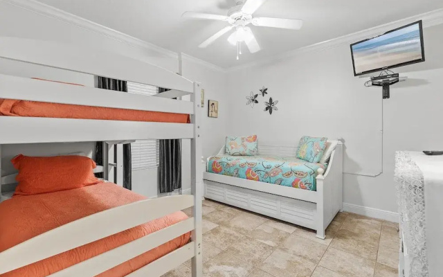 Sanibel 1104