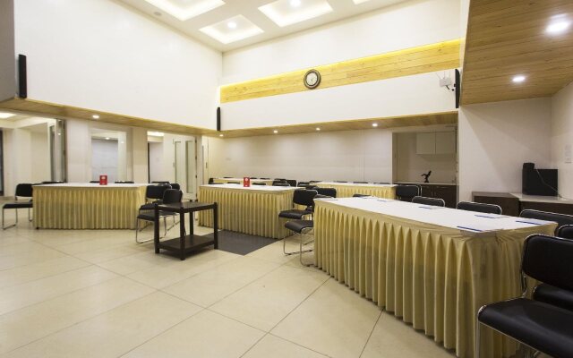 OYO 9806 Hotel Arvi
