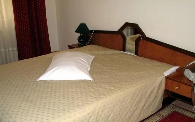 Euro Hotel