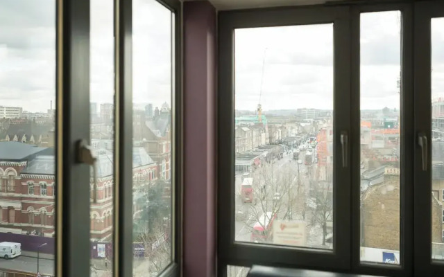 Student Only Dashwood Studios