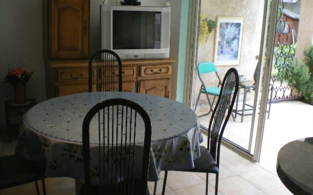 Studio rez-de-jardin Le Pin