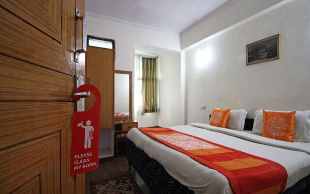 OYO 13324 Hotel Anamika