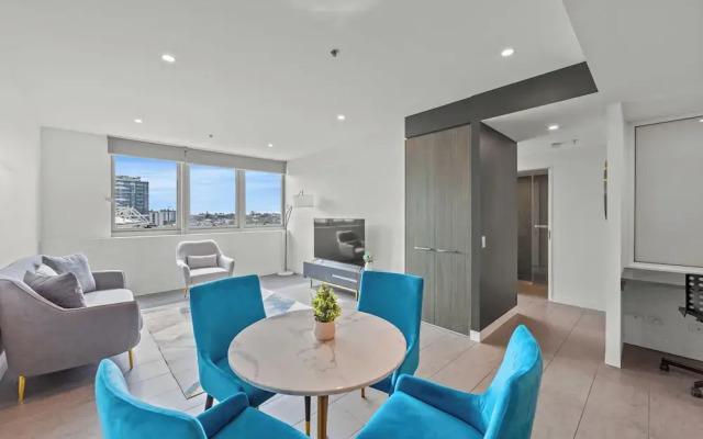 Trafalgar Lane Apartments by CLLIX