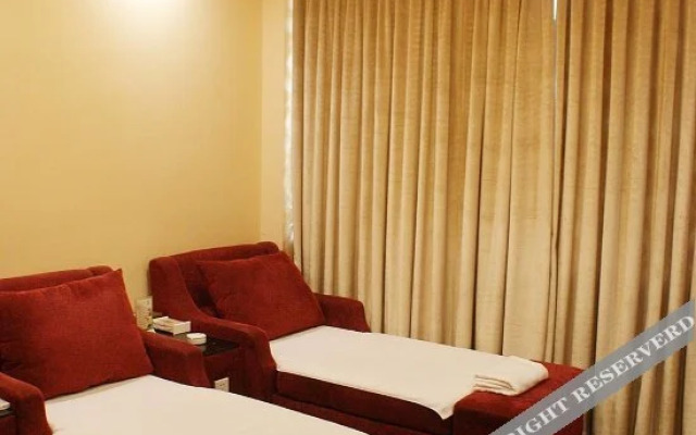 Oriental Hawaii Holiday Hotel