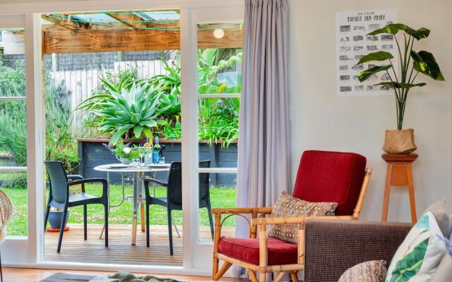 Sunny Grey Lynn Holiday Home