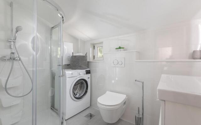 4+1 apartment in the city centre, near the beach