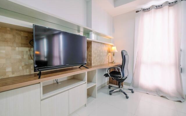 Spacious and Comfy Studio at Azalea Suites Cikarang Apartment